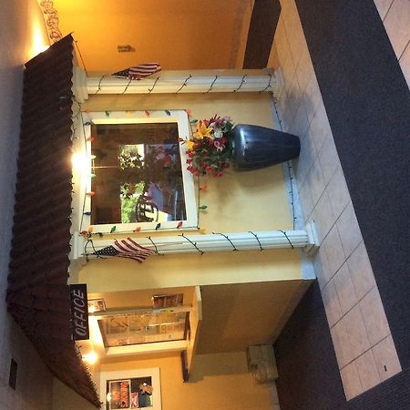 Regency Inn Bridgeport-Frankenmuth Экстерьер фото