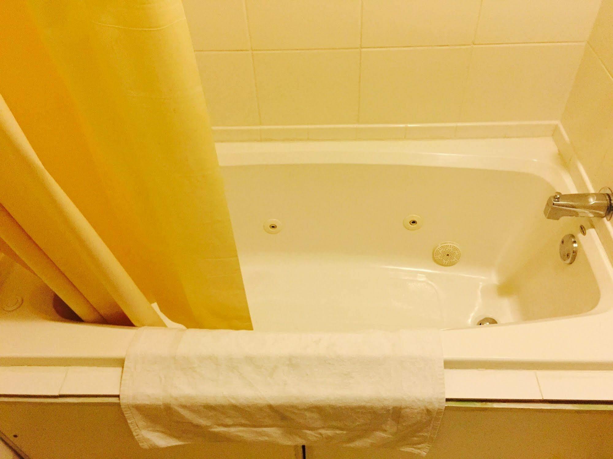 Regency Inn Bridgeport-Frankenmuth Экстерьер фото